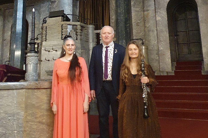 Das Friedensgebet „Ose shalom bimromav“