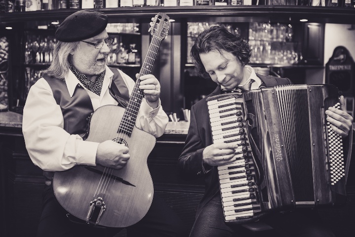 Pieces of Peace: Gypsy-Swing von turbulent bis friedlich