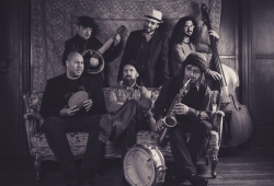 Phosphorus-Tour: Wanderer zwischen den Welten