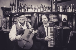 Von Django bis Tango mit Buddy und Raoul