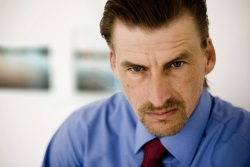 Der Teufel mit den drei goldenen Haaren und die Ballade Seenot (Erich Mühsam)